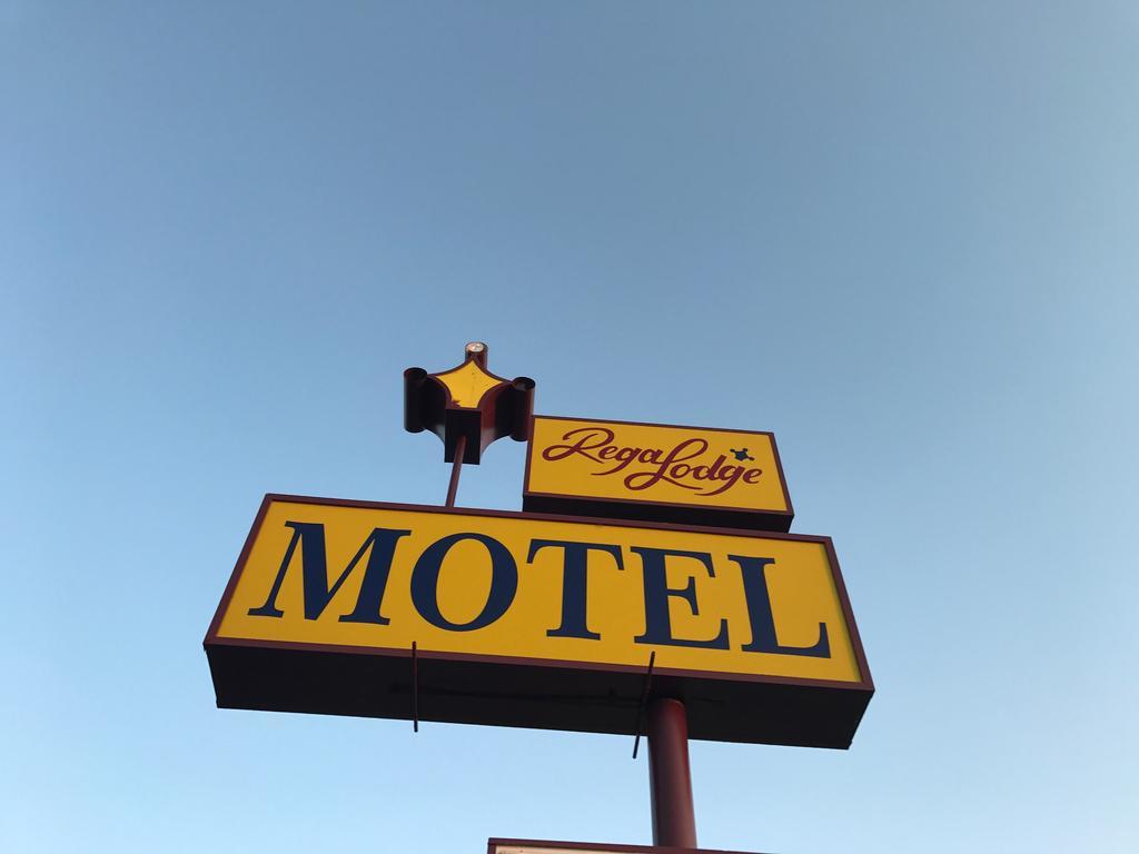 Regalodge Motel Yuma Exterior photo